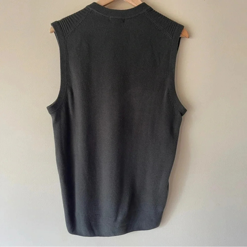 NWT Dockers Men's Medium Sweater Vest Dark Green Ribbed Shoulders Easy Care - Picture 5 of 10